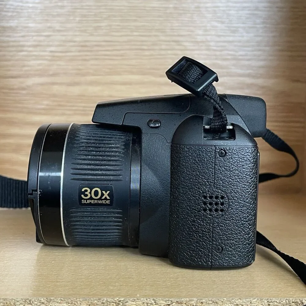 Fujifilm Fuji Finepix S4000 720p HD 14MP Digital Camera 30X Zoom 3